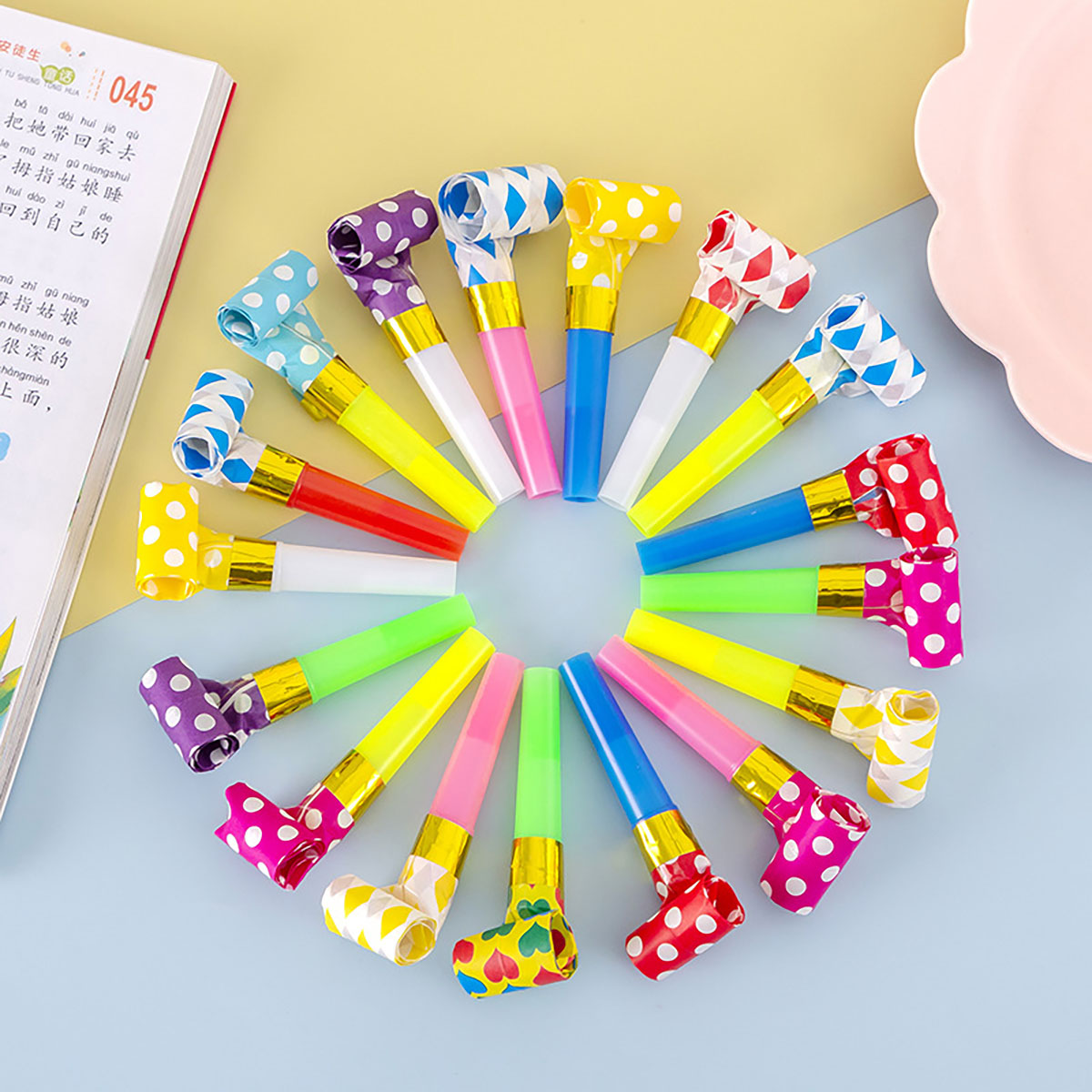 Party Games Engagement - 30PCS Colorful Whistles Toy Funny Toy